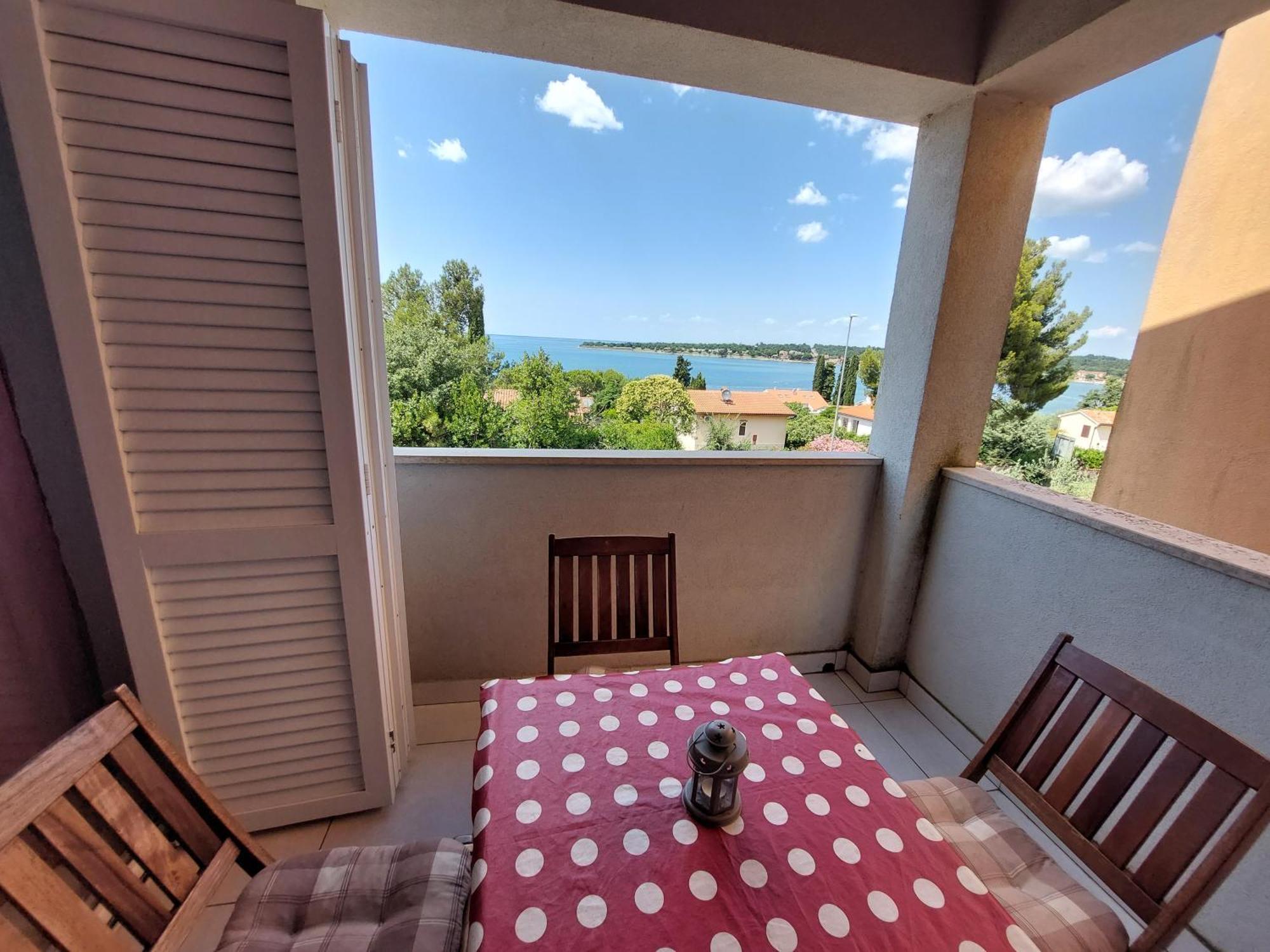 Apartments Henc Novigrad Istria 外观 照片