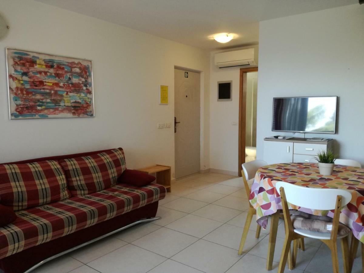 Apartments Henc Novigrad Istria 外观 照片